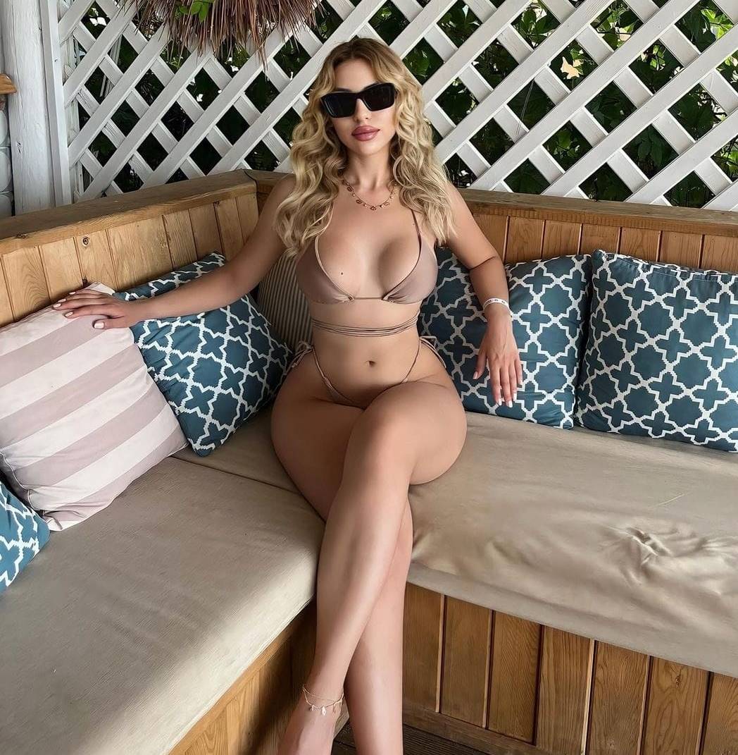 Taksim Escort Bayan Semayla Şehveti Bir Arada Bulacağınız Anlar
